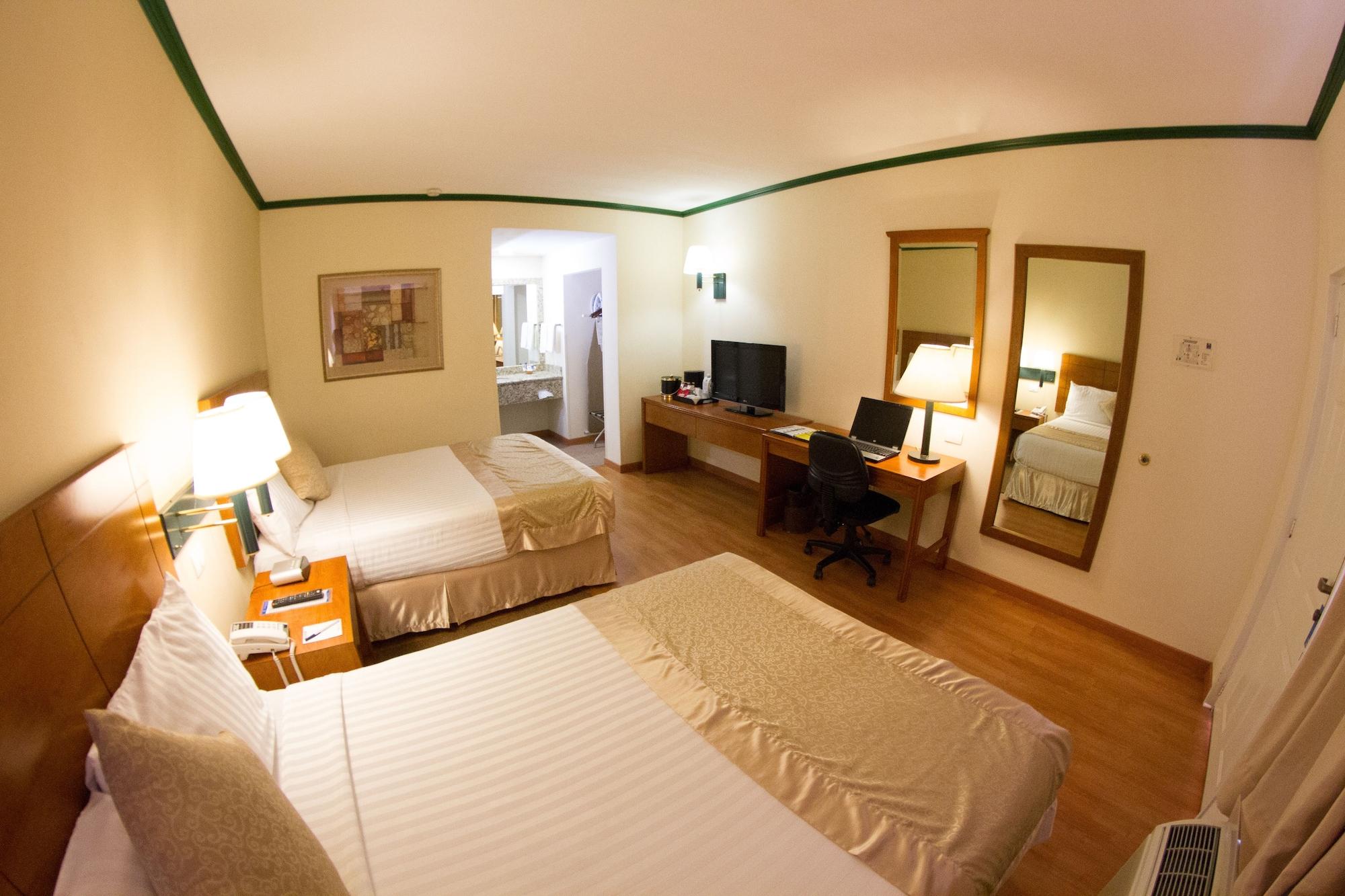 Comfort Inn Monclova Exterior photo