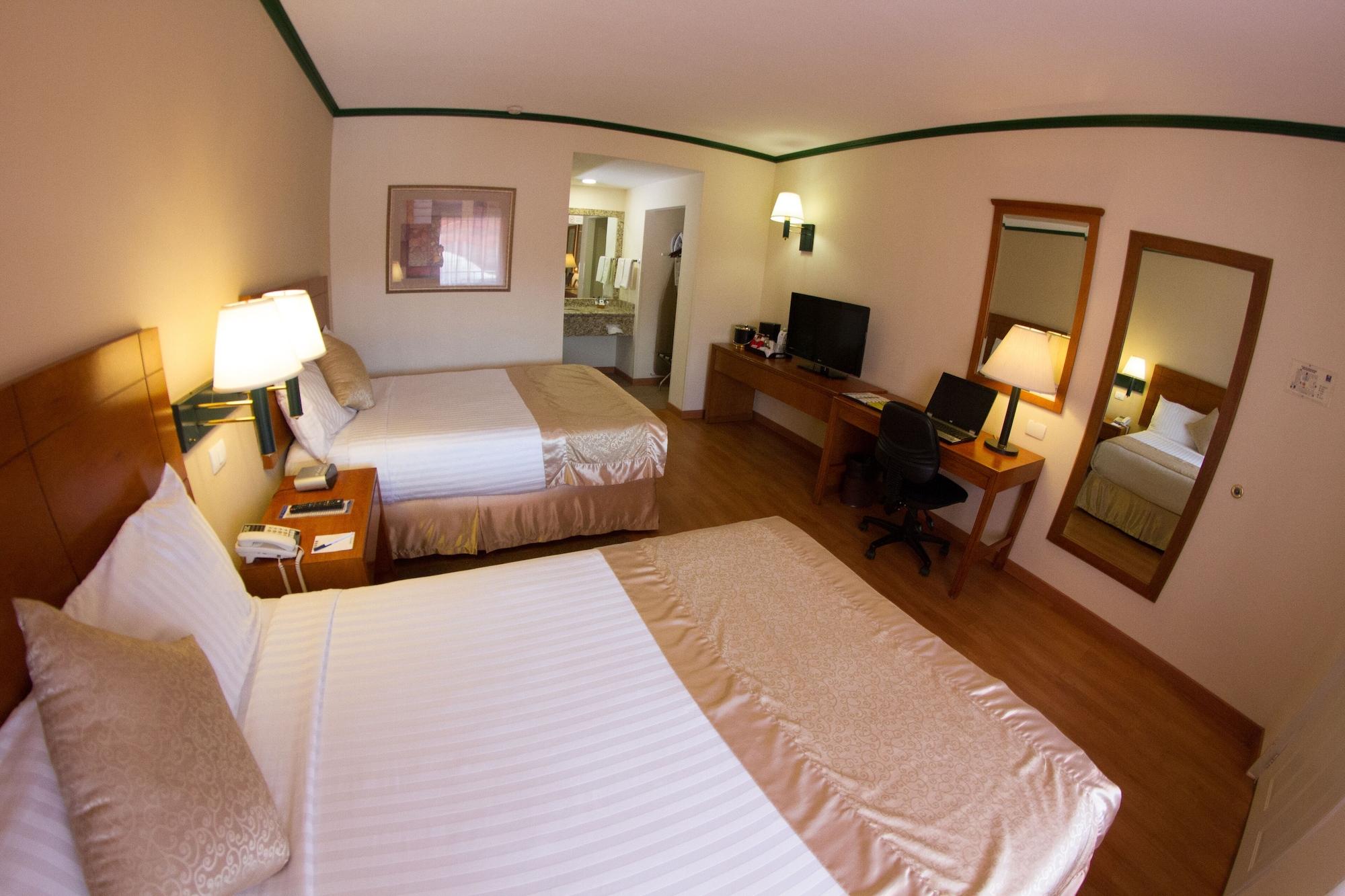 Comfort Inn Monclova Exterior photo