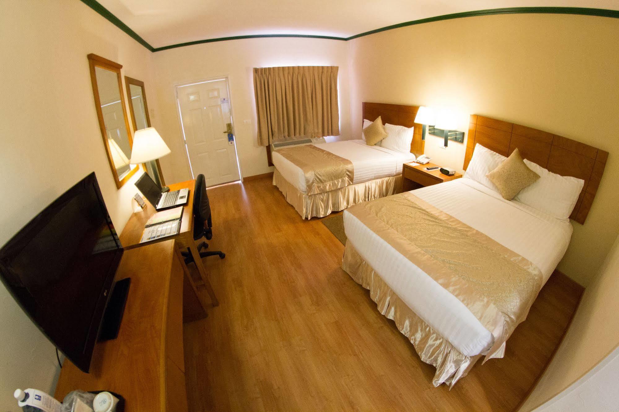 Comfort Inn Monclova Exterior photo
